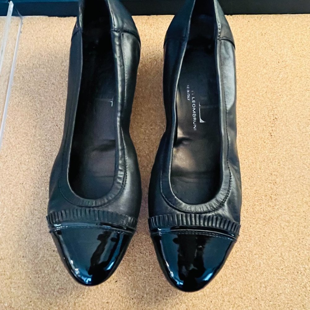 AGL Attilio Giusti Leombruni  Black Leather Flats